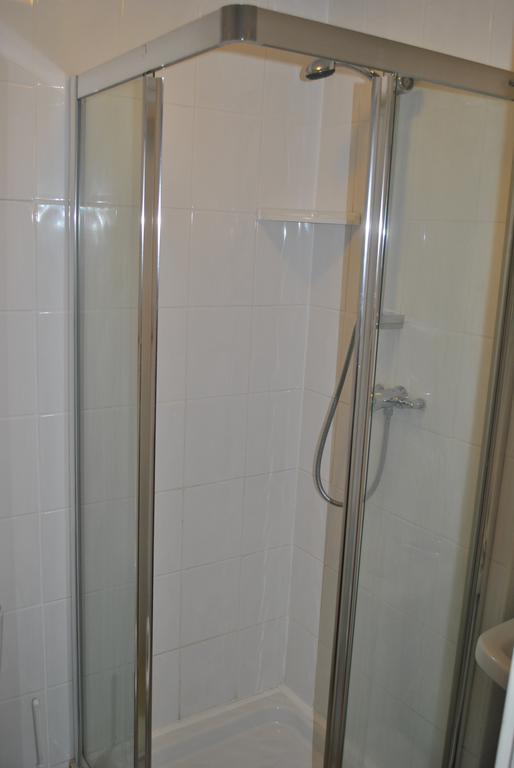 Broadway Hotel Blackpool Room photo