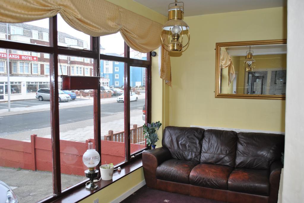 Broadway Hotel Blackpool Exterior photo