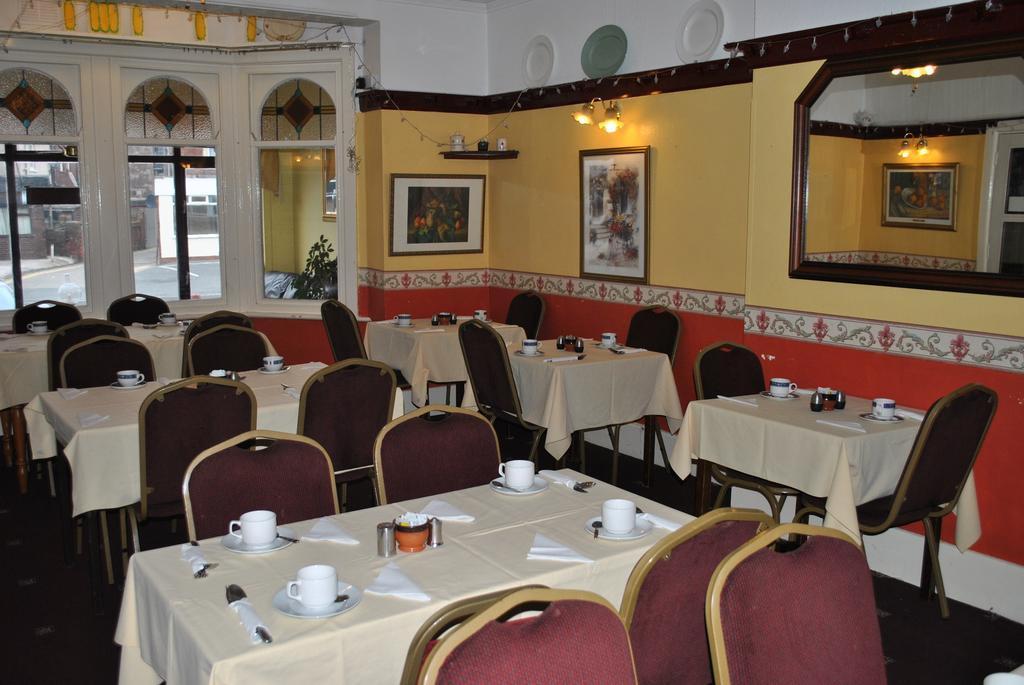 Broadway Hotel Blackpool Exterior photo