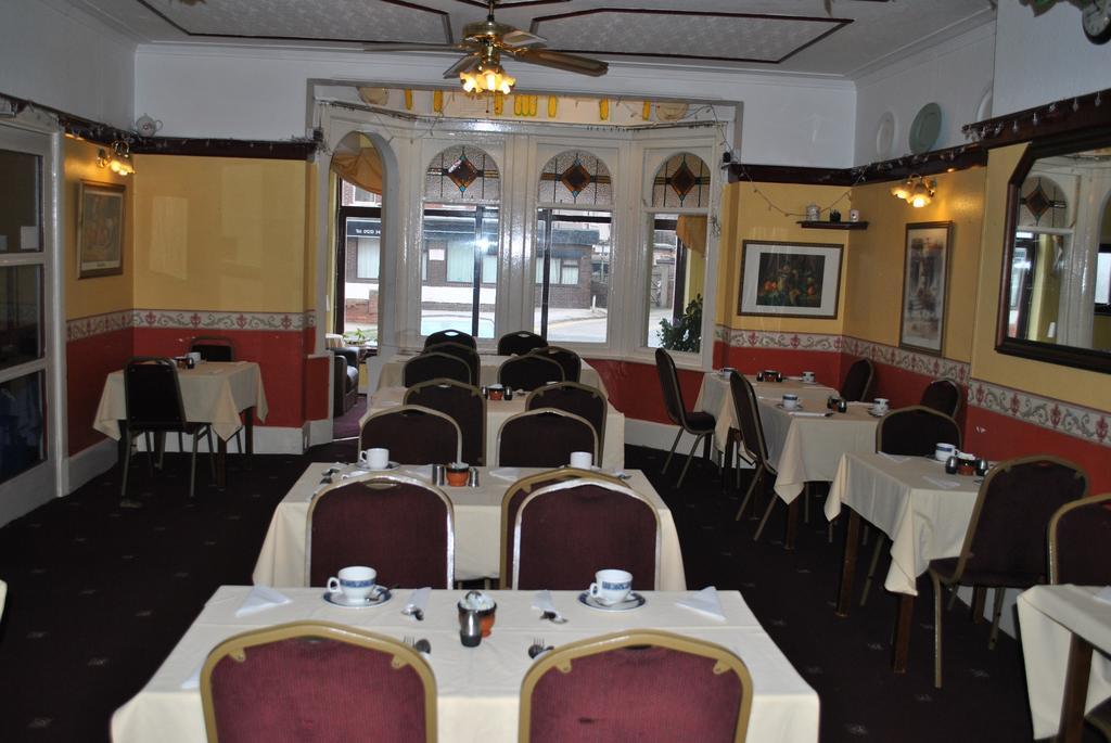 Broadway Hotel Blackpool Exterior photo